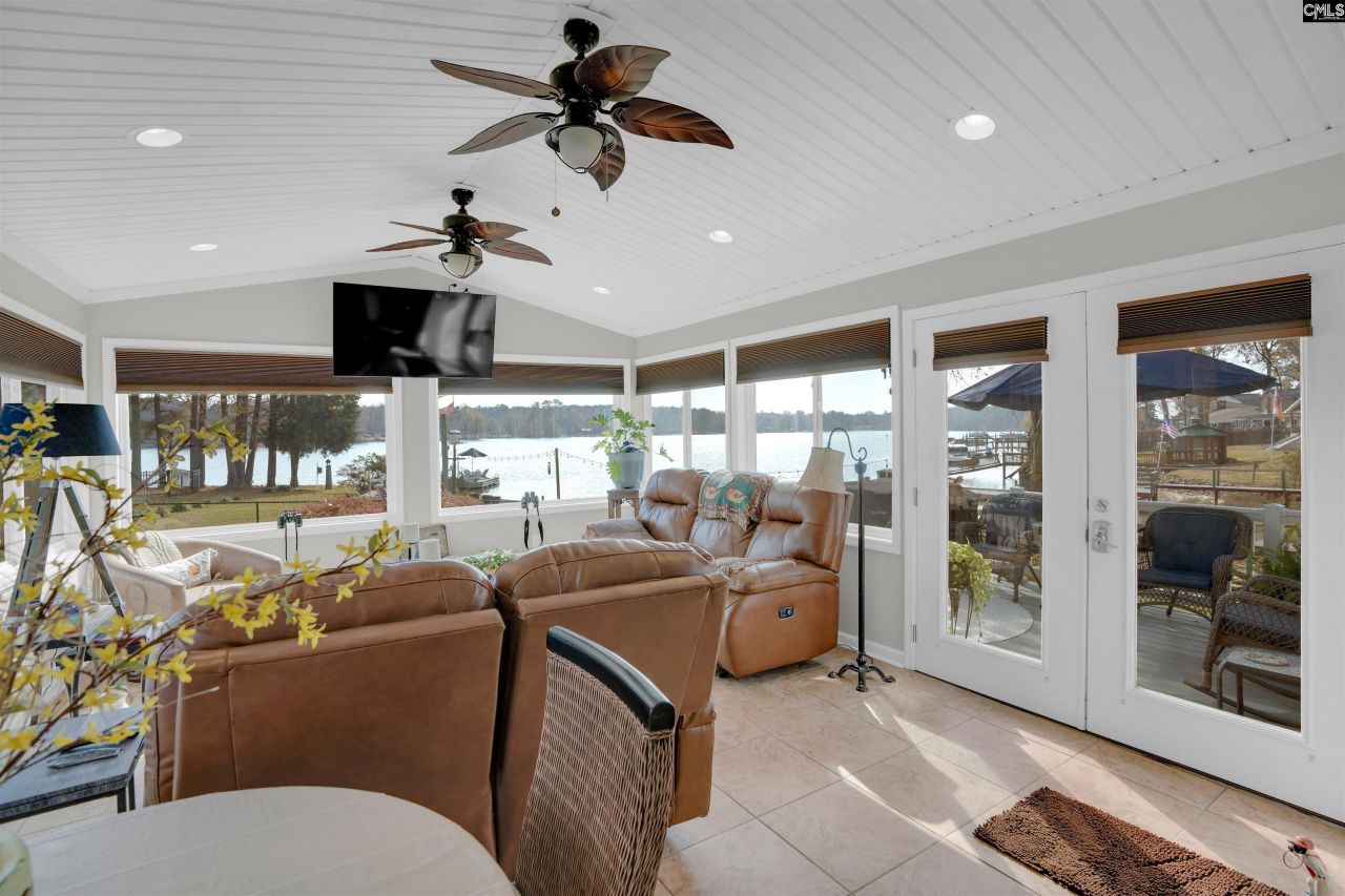 110 Rose Garden Point Photo 21