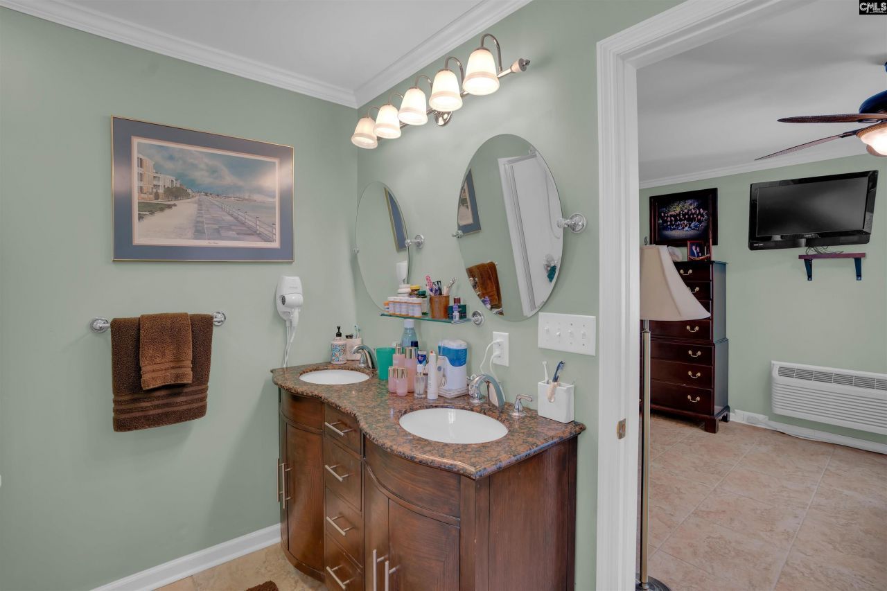 110 Rose Garden Point Photo 26