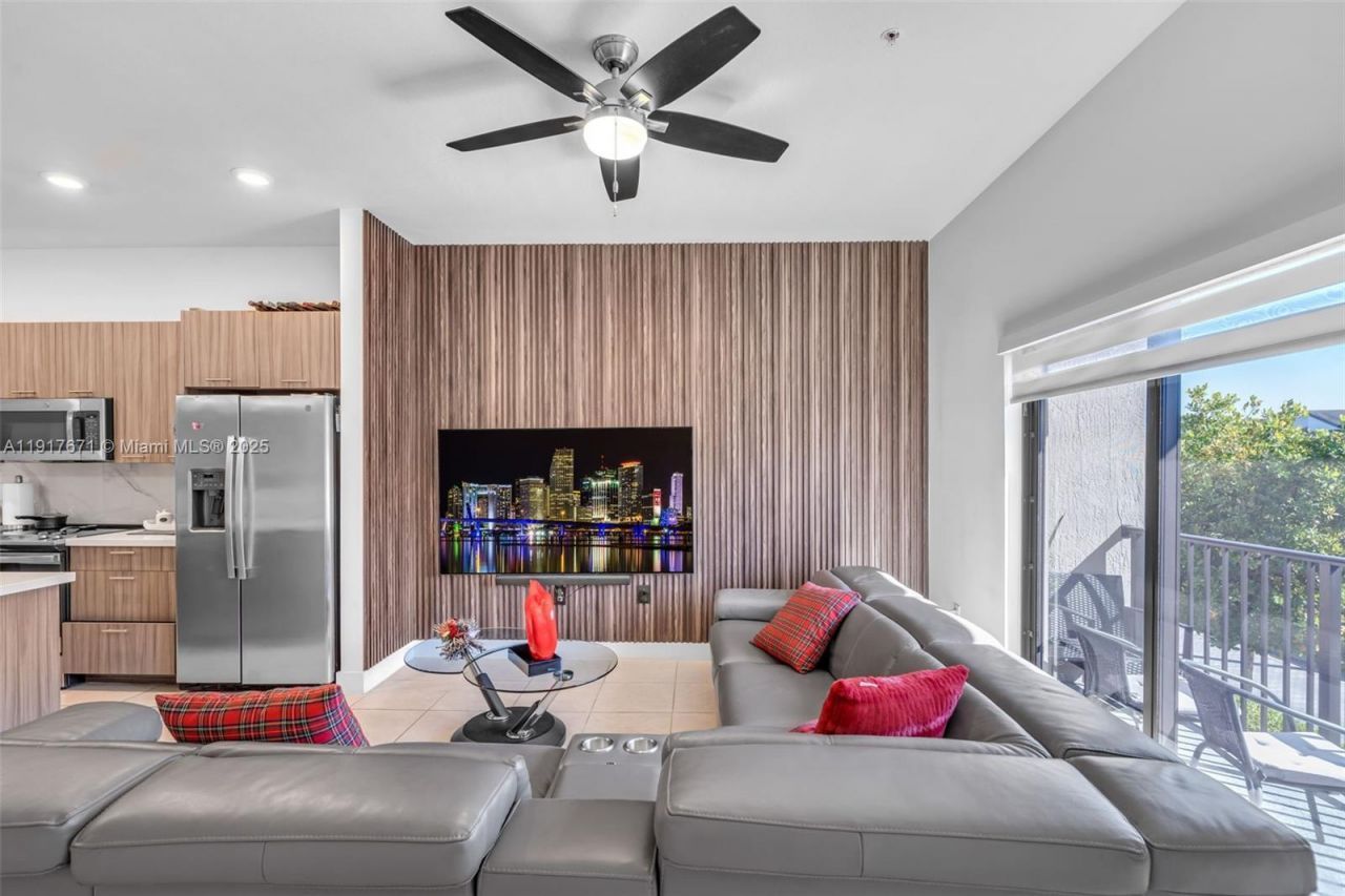 7915 NW 104th Ave, Unit 24, Doral, FL 33178 Photo