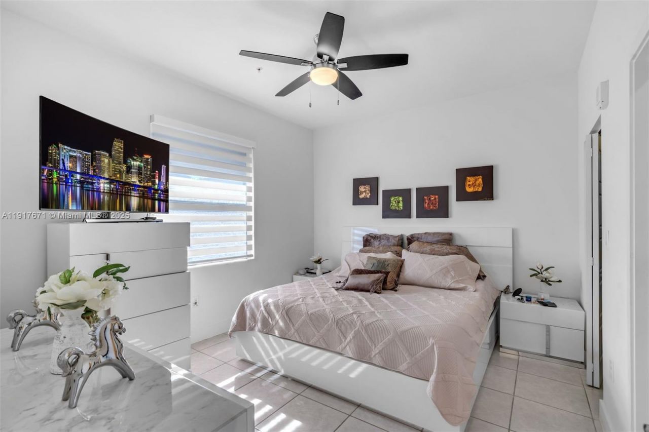 7915 NW 104th Ave, Unit 24, Doral, FL 33178 Photo