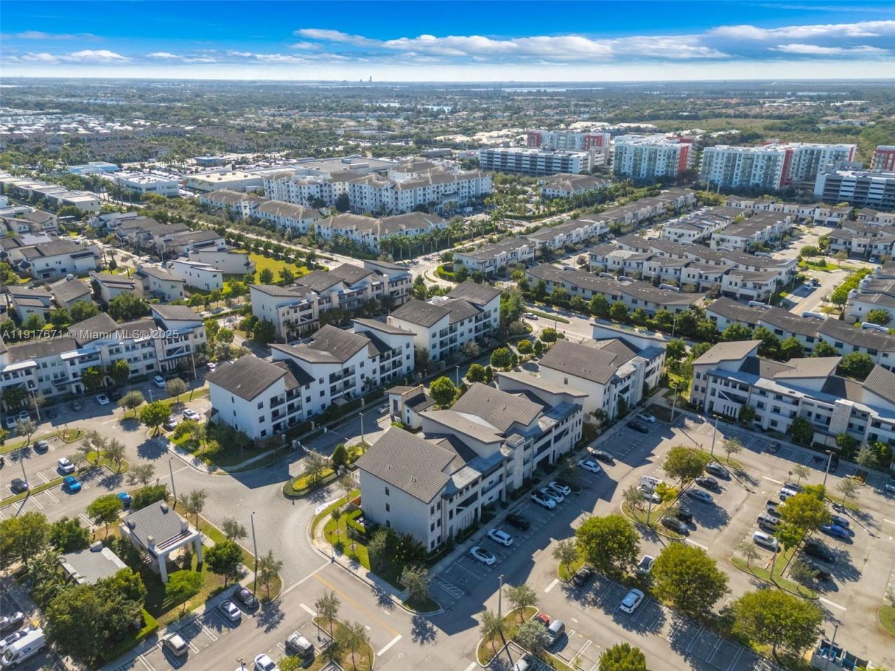 7915 NW 104th Ave, Unit 24, Doral, FL 33178 Photo
