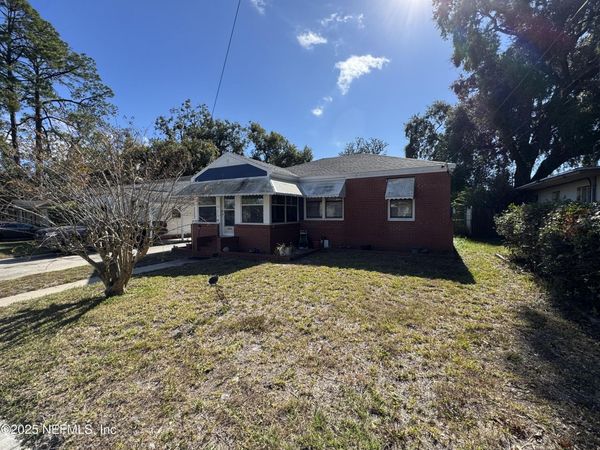 5044 SUNDERLAND Road, Jacksonville, FL 32210