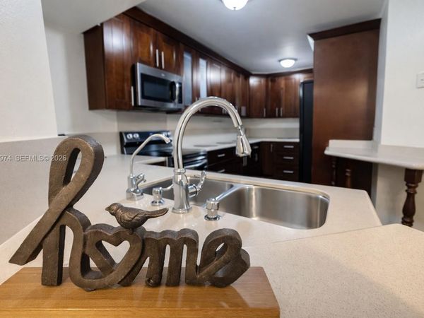 8801 Wiles Rd, Unit 307, Coral Springs, FL 33067