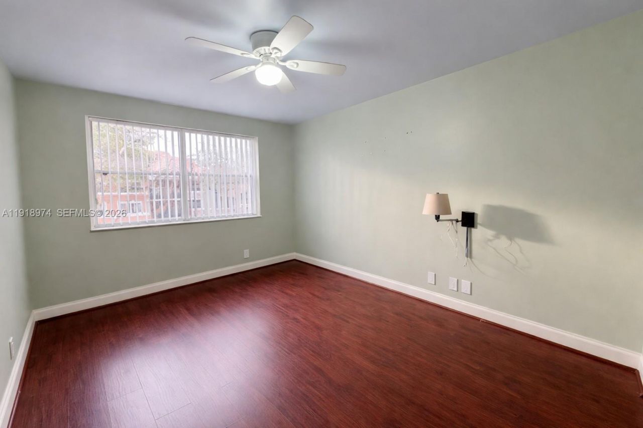 8801 Wiles Rd, Unit 307, Coral Springs, FL 33067 Photo