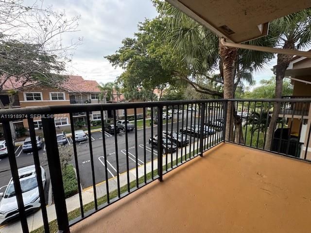 8801 Wiles Rd, Unit 307, Coral Springs, FL 33067 Photo