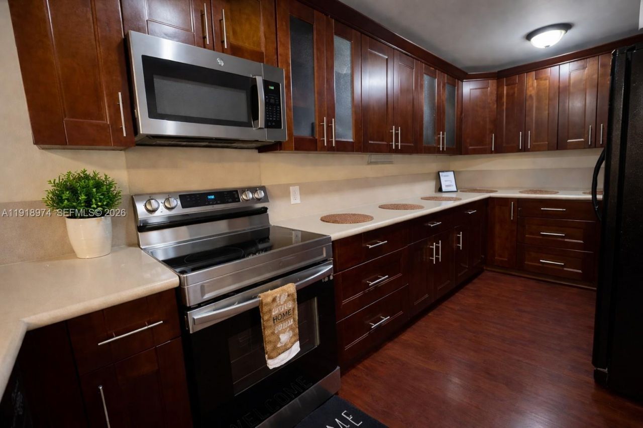 8801 Wiles Rd, Unit 307, Coral Springs, FL 33067 Photo