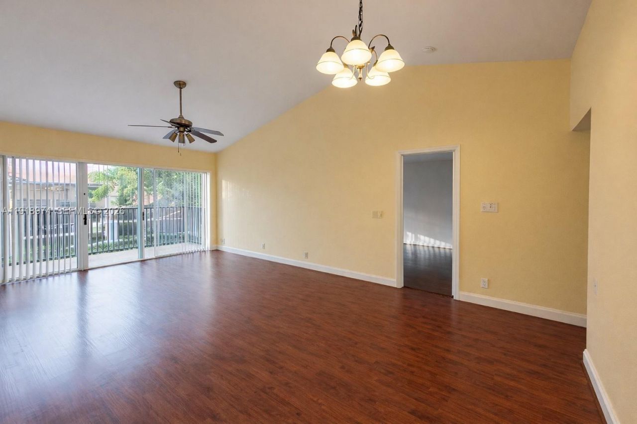 8801 Wiles Rd, Unit 307, Coral Springs, FL 33067 Photo