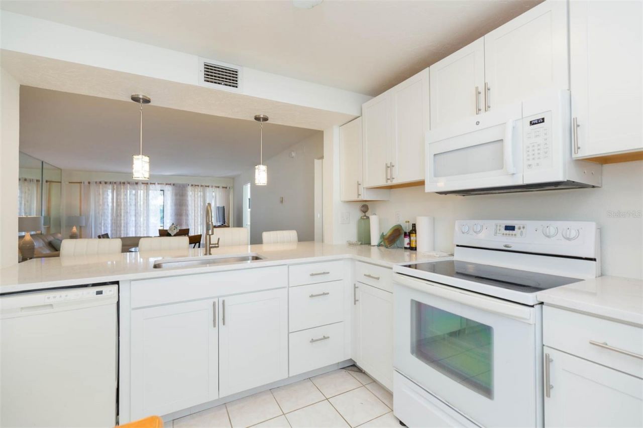 5510 Puerta Del Sol Boulevard S, Unit 132, Saint Petersburg, FL 33715 Photo