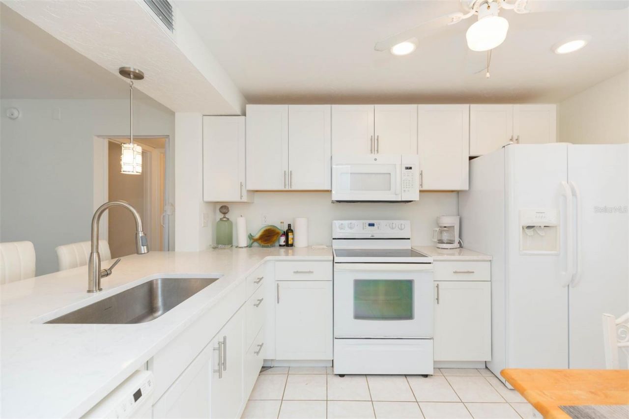 5510 Puerta Del Sol Boulevard S, Unit 132, Saint Petersburg, FL 33715 Photo