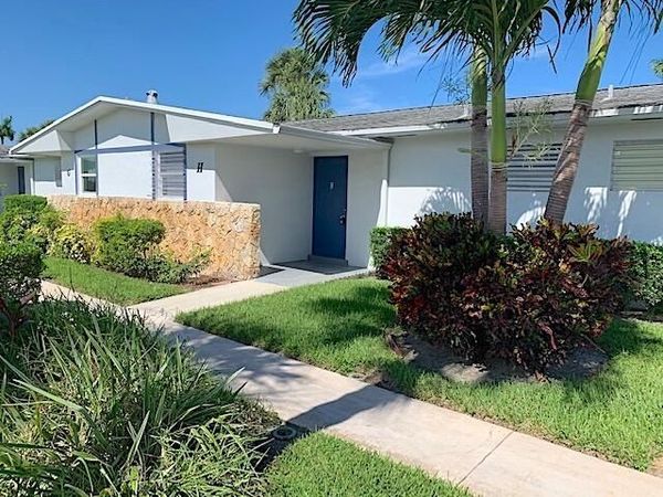 2667 Emory Dr Drive W, Unit H, West Palm Beach, FL 33415