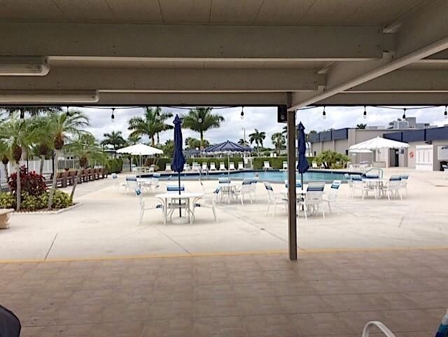 2667 Emory Dr Drive W, Unit H, West Palm Beach, FL 33415 Photo