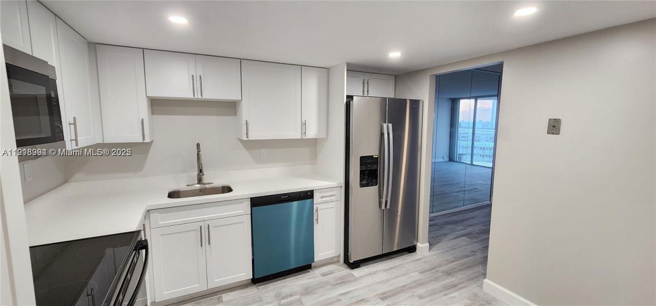 18021 Biscayne Blvd, Unit 903, Aventura, FL 33160 Photo