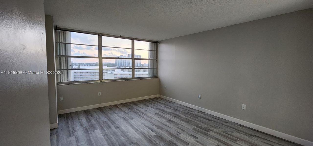 18021 Biscayne Blvd, Unit 903, Aventura, FL 33160 Photo
