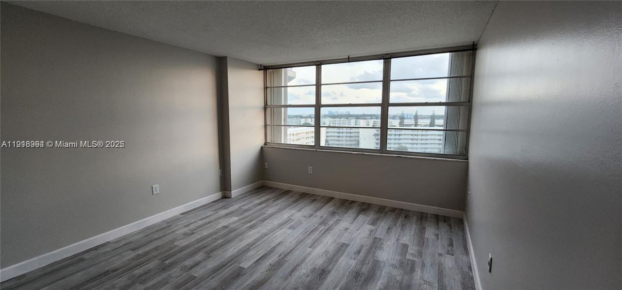 18021 Biscayne Blvd, Unit 903, Aventura, FL 33160 Photo