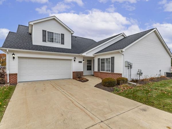 1607 Geranium Circle, Valparaiso, IN 46383