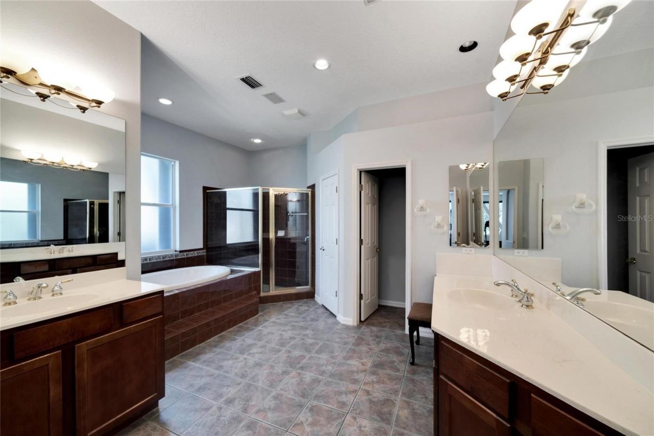 17904 Cachet Isle Drive, Tampa, FL 33647 Photo