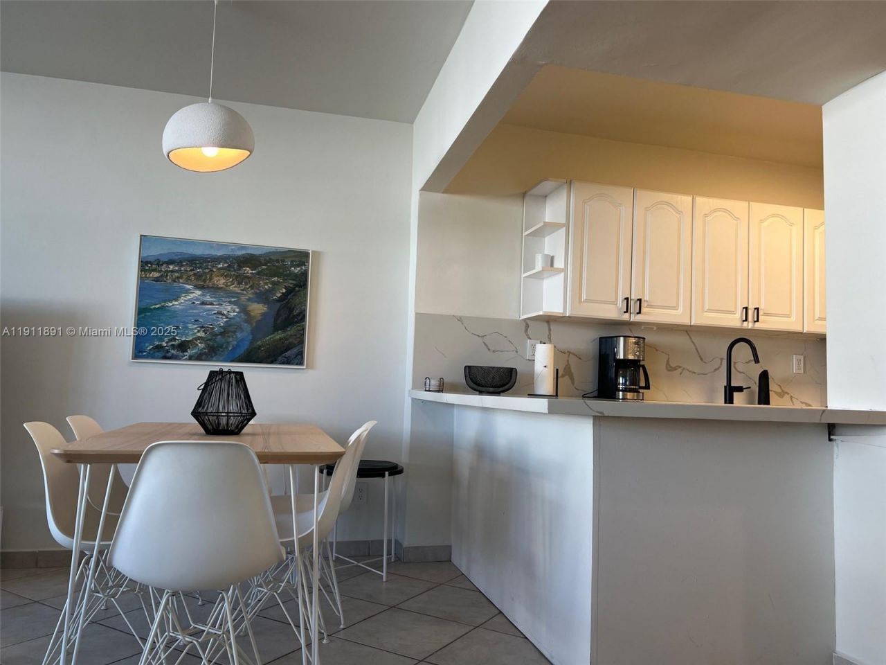 100 Lincoln Rd, Unit 604, Miami Beach, FL 33139 Photo