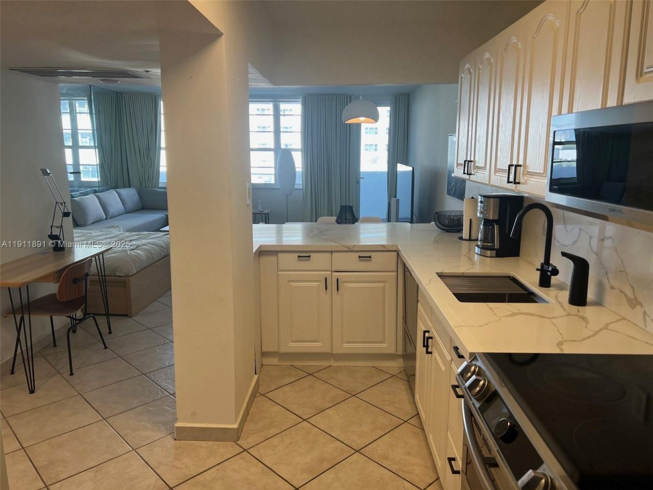 100 Lincoln Rd, Unit 604, Miami Beach, FL 33139 Photo