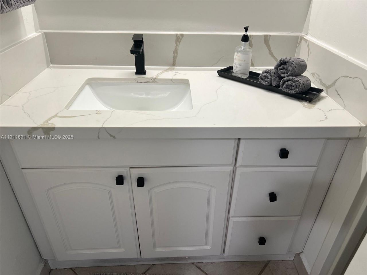 100 Lincoln Rd, Unit 604, Miami Beach, FL 33139 Photo