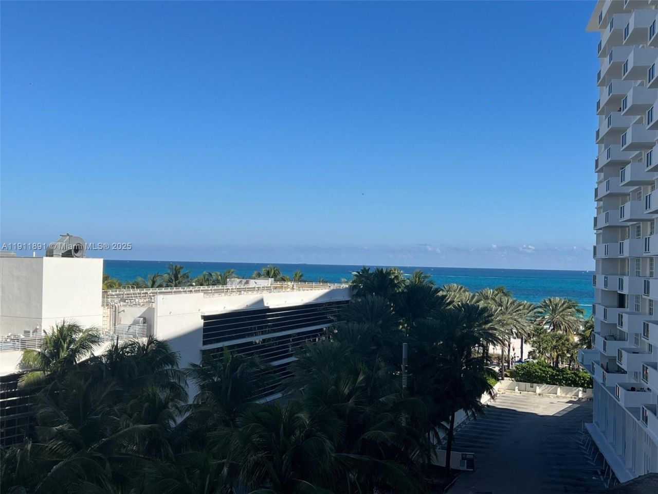 100 Lincoln Rd, Unit 604, Miami Beach, FL 33139 Photo