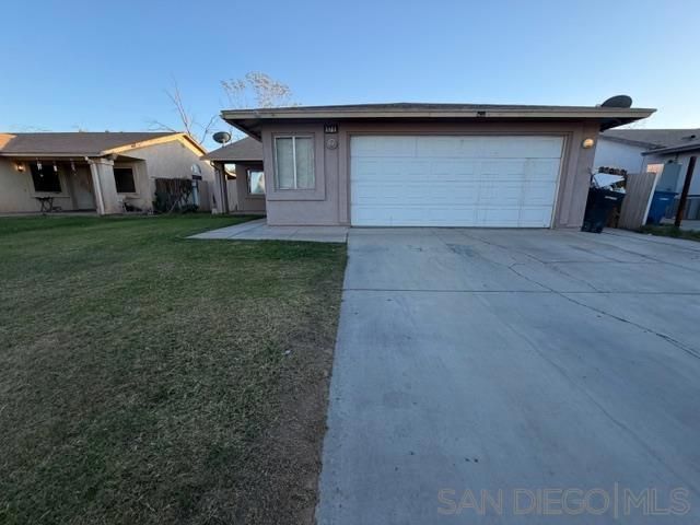 171 Southwind Dr, El Centro, CA 92243 Main Photo