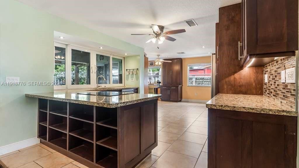 4903 SW 90th Ter, Cooper City, FL 33328 Photo
