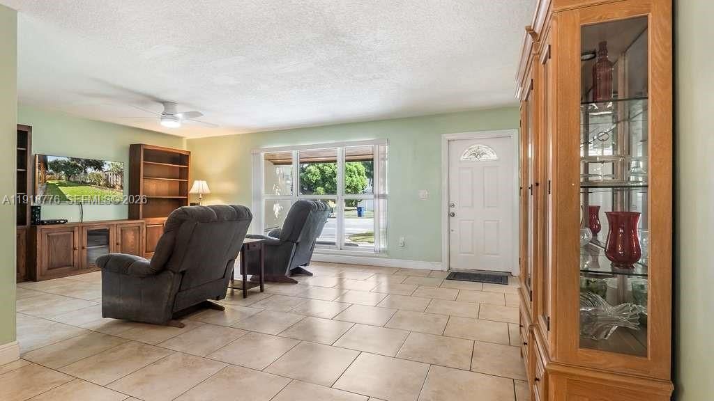 4903 SW 90th Ter, Cooper City, FL 33328 Photo