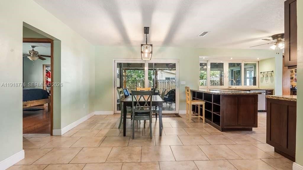 4903 SW 90th Ter, Cooper City, FL 33328 Photo