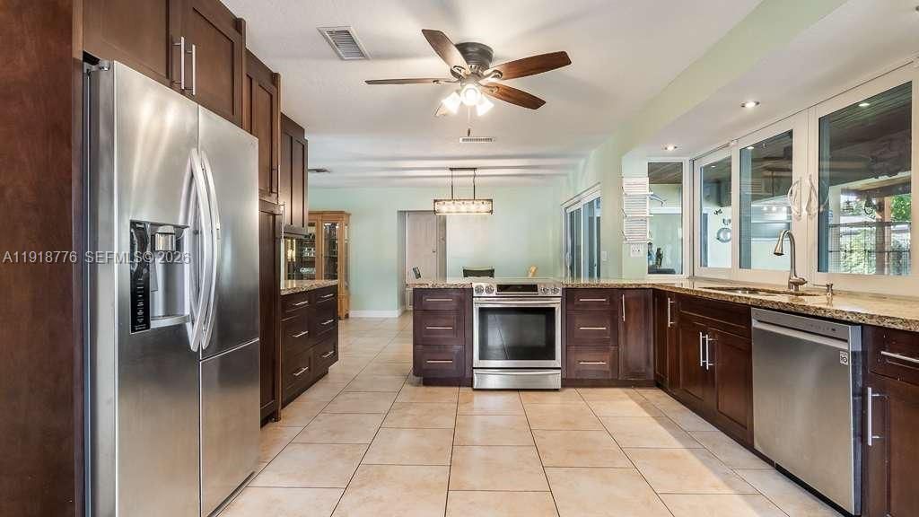 4903 SW 90th Ter, Cooper City, FL 33328 Photo