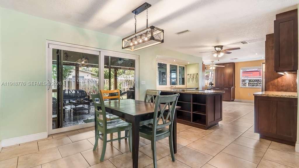 4903 SW 90th Ter, Cooper City, FL 33328 Photo