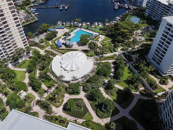 2500 Parkview Drive, Unit 403, Hallandale Beach, FL 33009