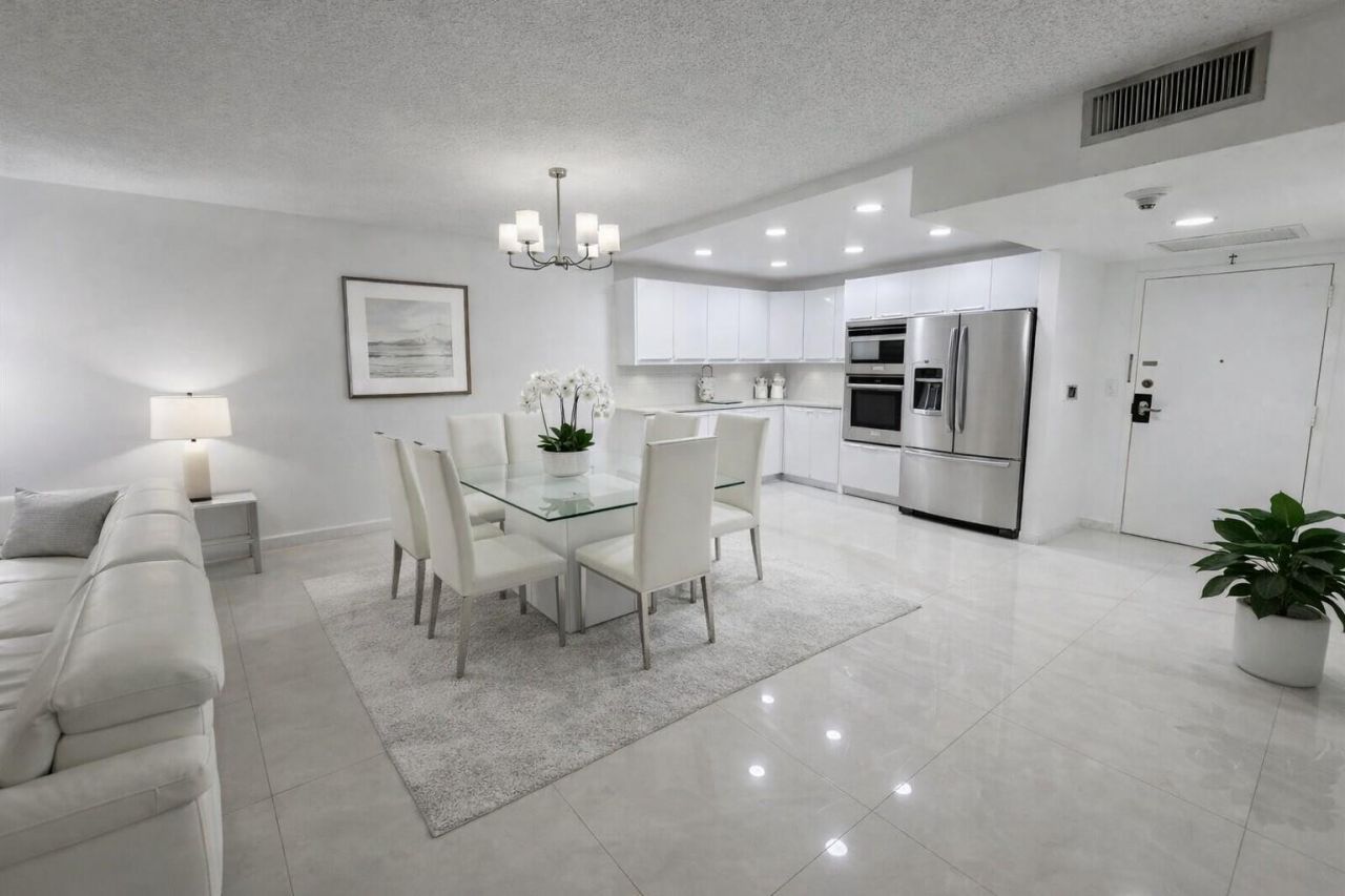 2500 Parkview Drive, Unit 403, Hallandale Beach, FL 33009 Photo