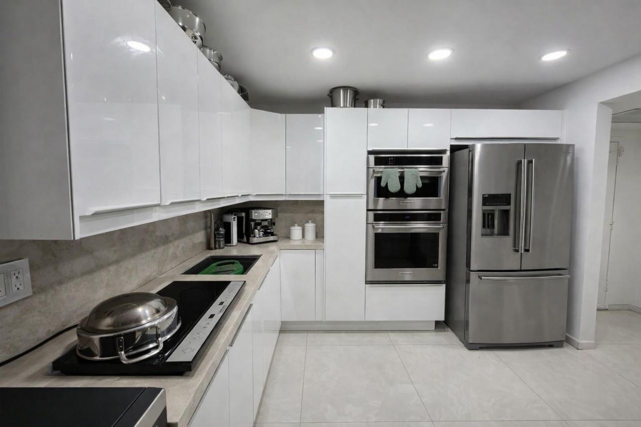 2500 Parkview Drive, Unit 403, Hallandale Beach, FL 33009 Photo