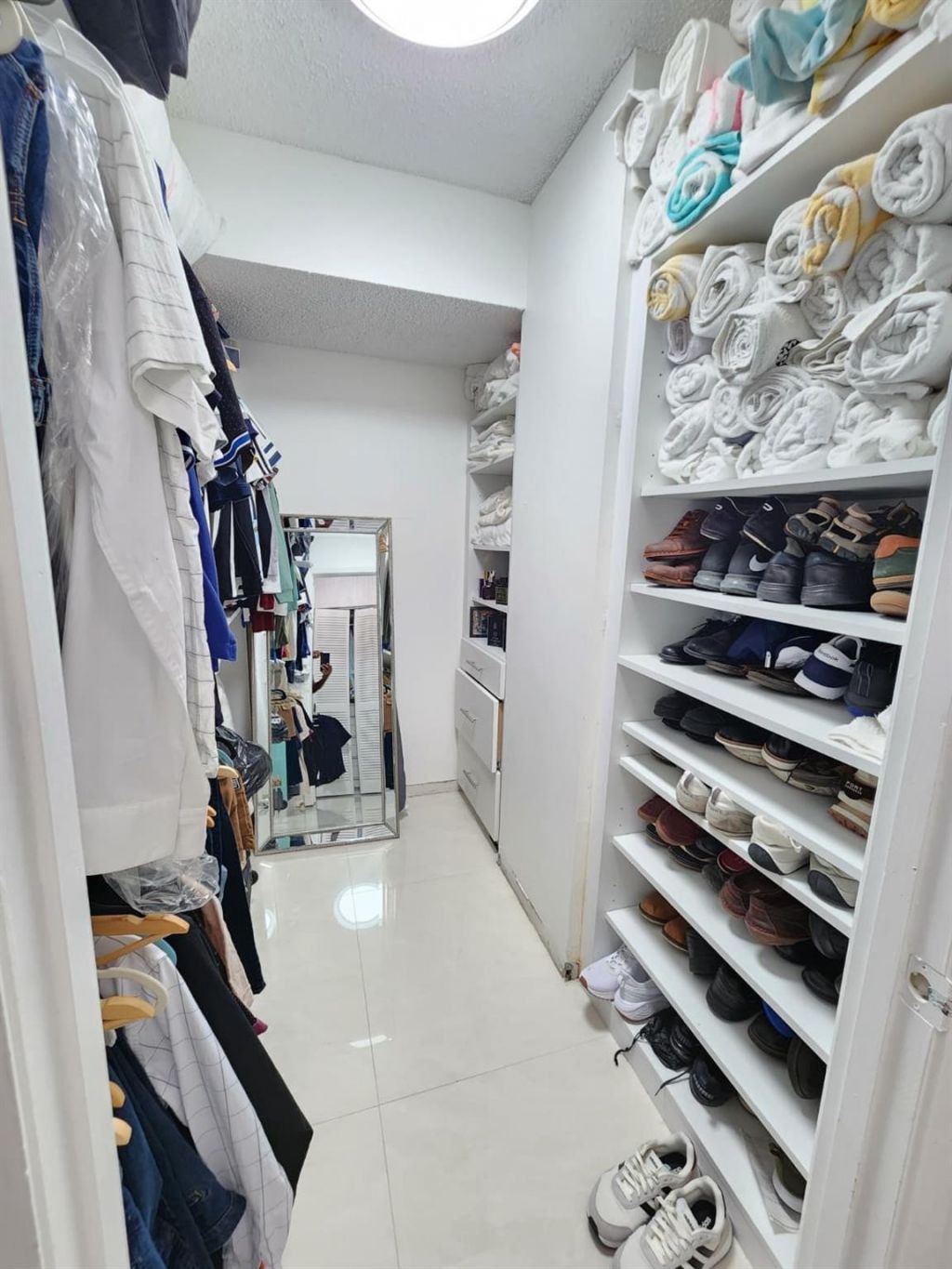 2500 Parkview Drive, Unit 403, Hallandale Beach, FL 33009 Photo