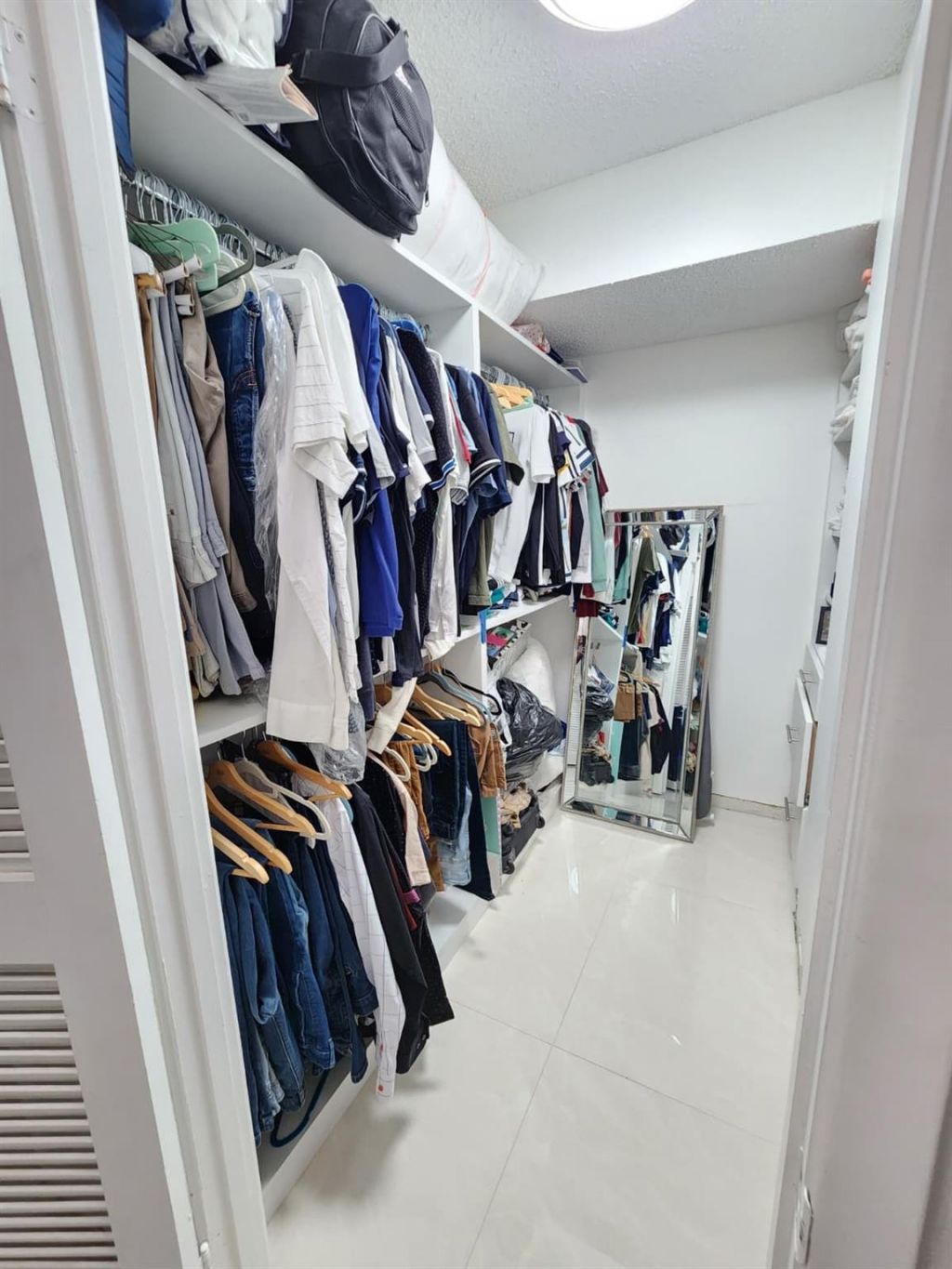 2500 Parkview Drive, Unit 403, Hallandale Beach, FL 33009 Photo