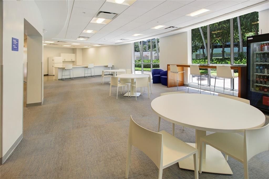 2500 Parkview Drive, Unit 403, Hallandale Beach, FL 33009 Photo