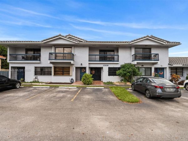 10936 NW 7th St, Unit 1003, Miami, FL 33172