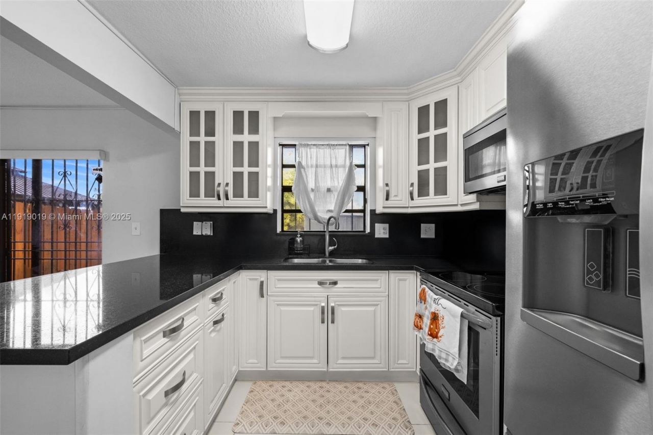 10936 NW 7th St, Unit 1003, Miami, FL 33172 Photo