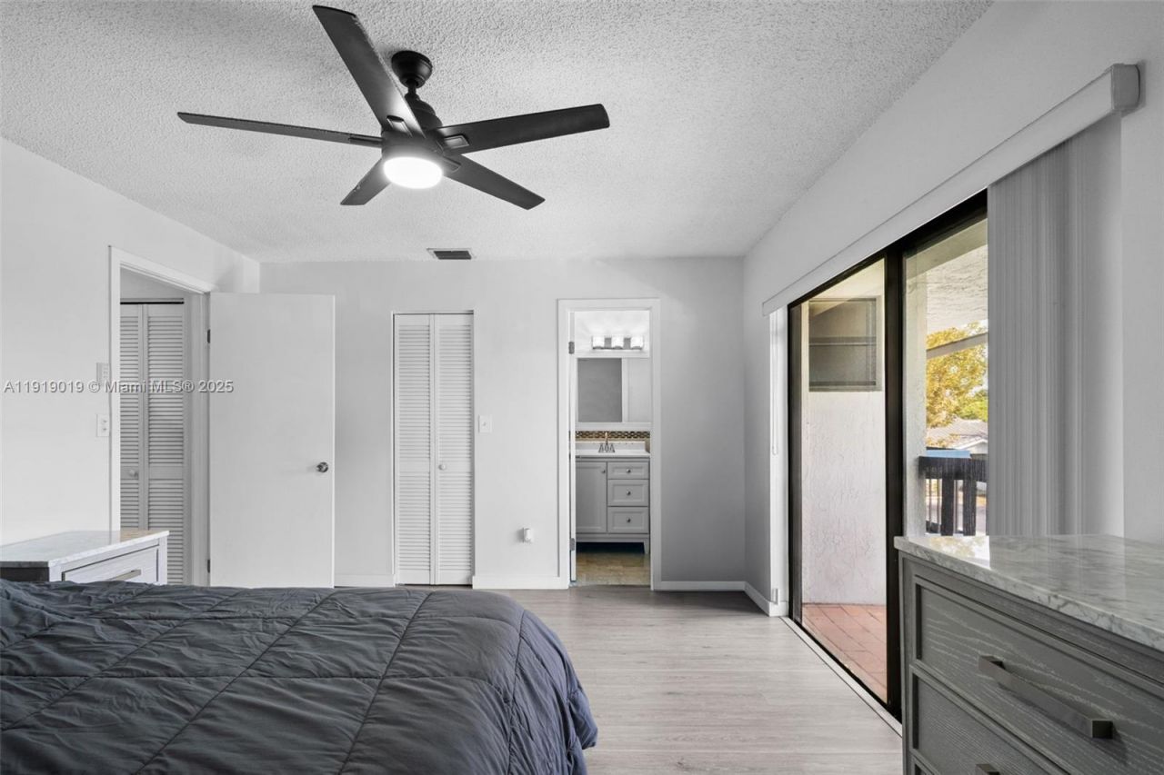 10936 NW 7th St, Unit 1003, Miami, FL 33172 Photo