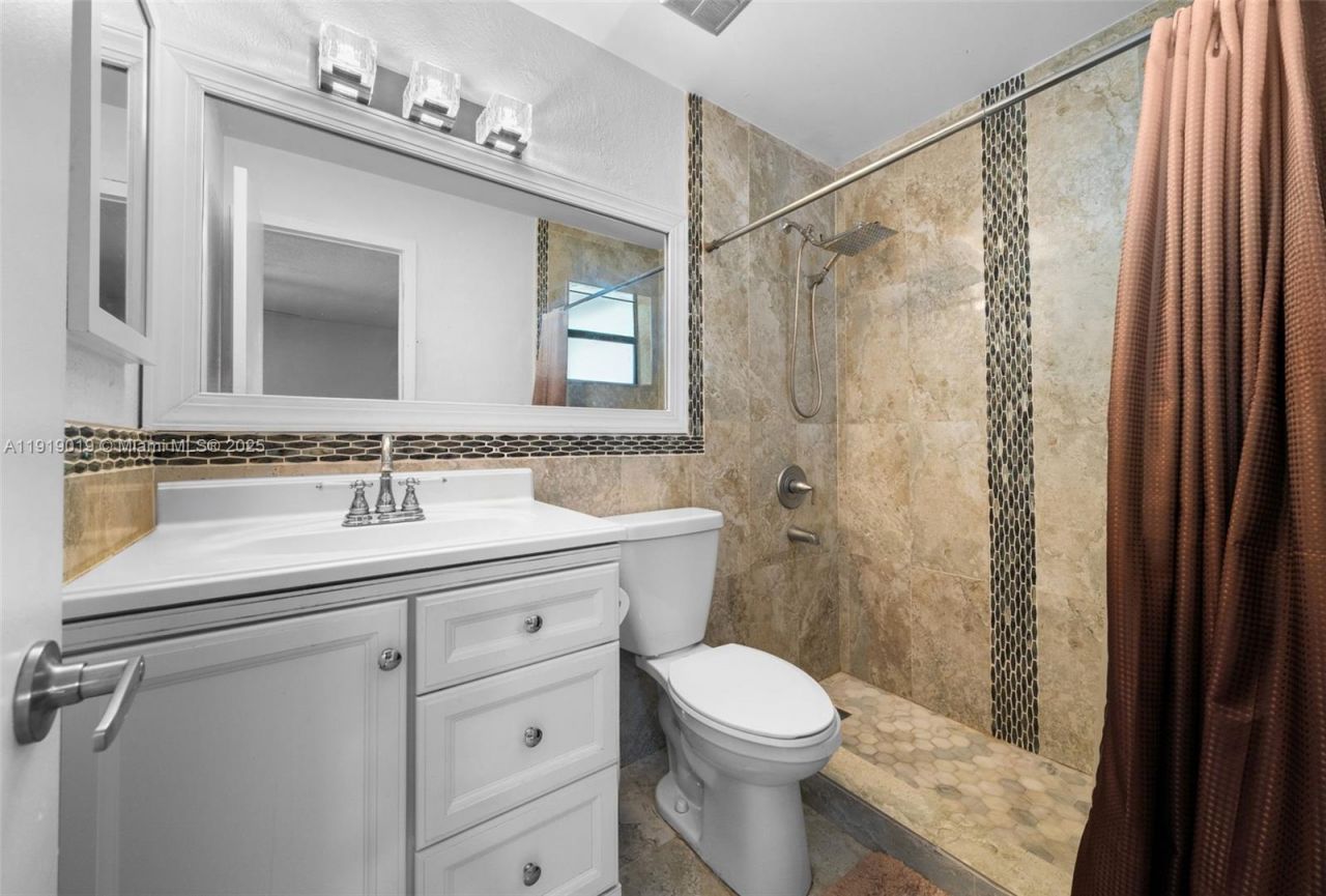 10936 NW 7th St, Unit 1003, Miami, FL 33172 Photo