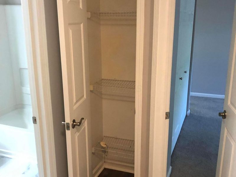 5536 Cedar, Unit 5536A, Columbus, OH 43228 Photo 16