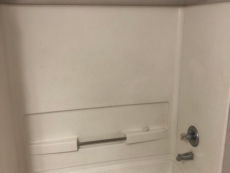 5536 Cedar, Unit 5536A, Columbus, OH 43228 Photo 18