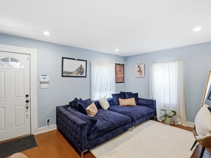 871 Ruby Avenue, Columbus, OH 43227 Photo 2