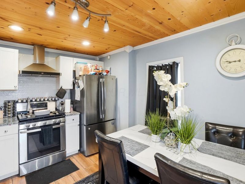 871 Ruby Avenue, Columbus, OH 43227 Photo 4