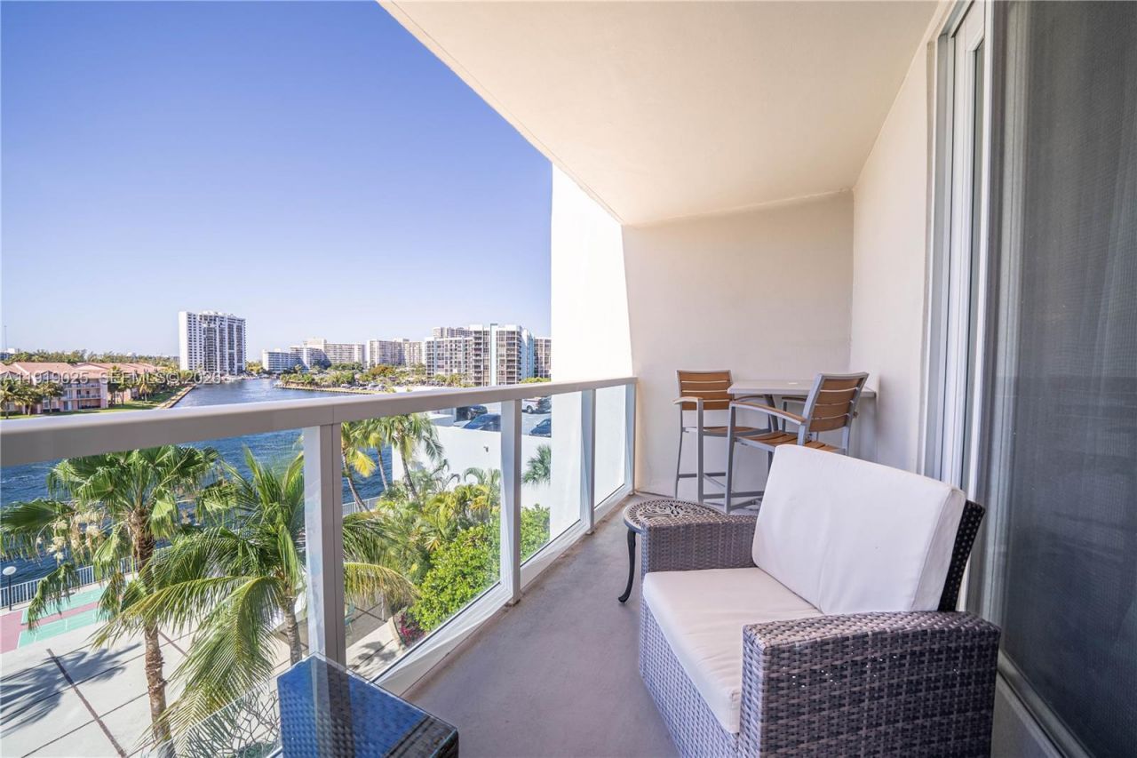 3800 S Ocean Dr, Unit 306, Hollywood, FL 33019 Photo