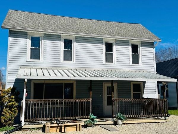 385 Water Street, Duncan Falls, OH 43734