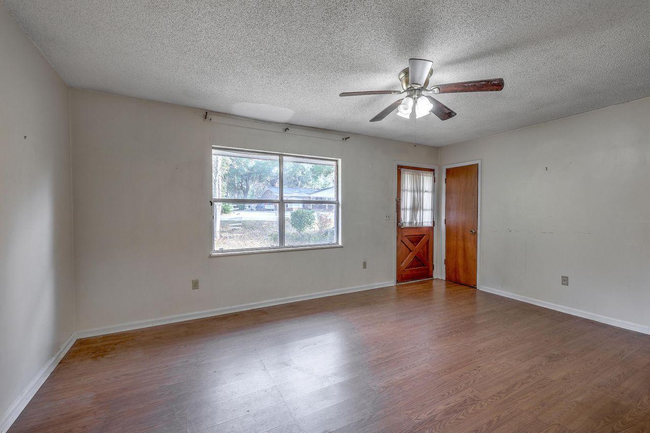 1218 Dennis Boulevard Photo 14