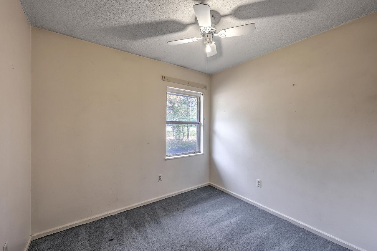 1218 Dennis Boulevard Photo 27