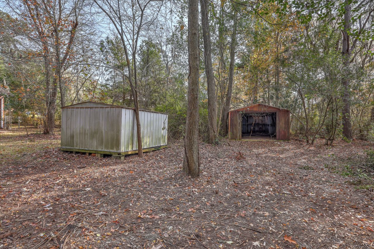 1218 Dennis Boulevard Photo 32