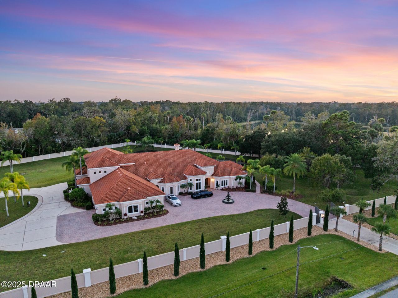 602 Tomoka Avenue, Ormond Beach, FL 32174 Main Photo